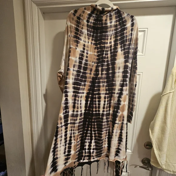 Chic Tie-Dye Soft Surroundings 3X Fringe Cardigan - Picture 6 of 7